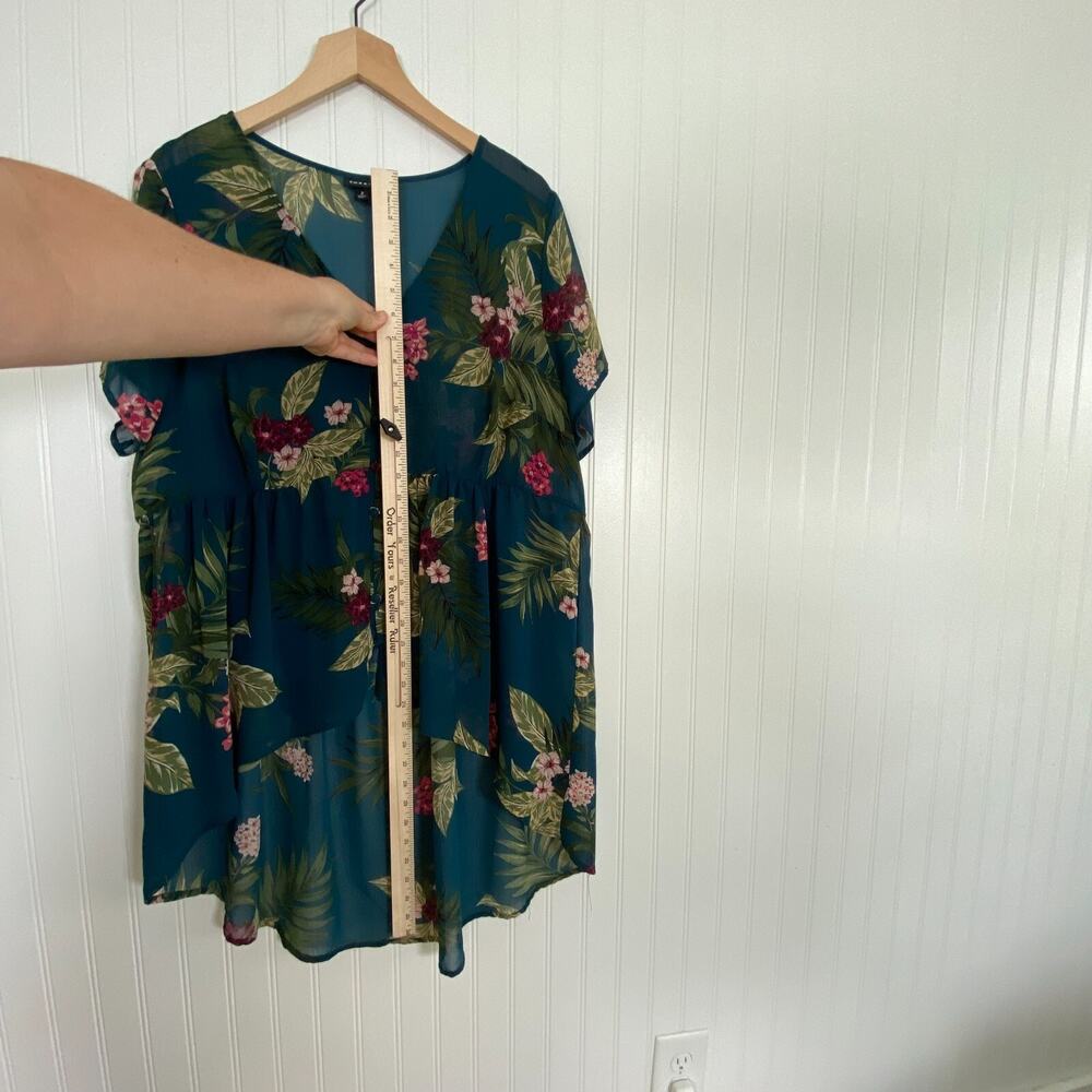 Torrid Womens Sheer Floral Tunic‎ Top Size 2X Button Front Tropical Short Sleeve - Picture 10 of 10